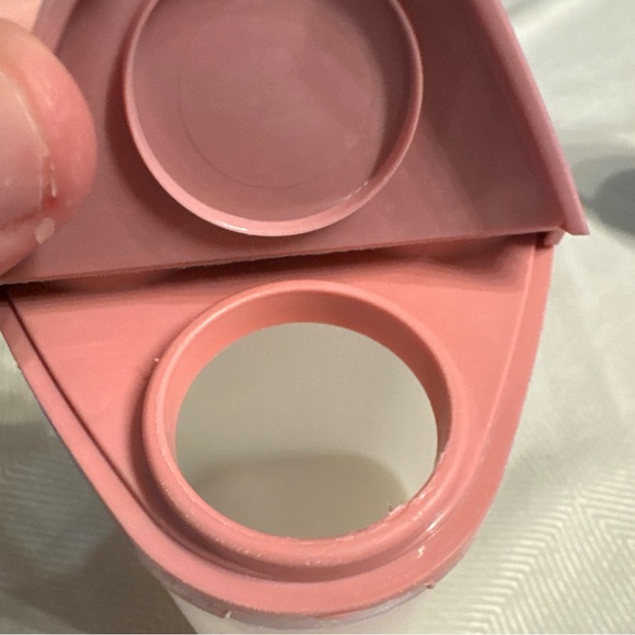 Tupperware Pink cheese shaker Container - Picture 4 of 5